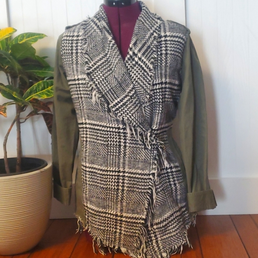 Oddy jacket size S